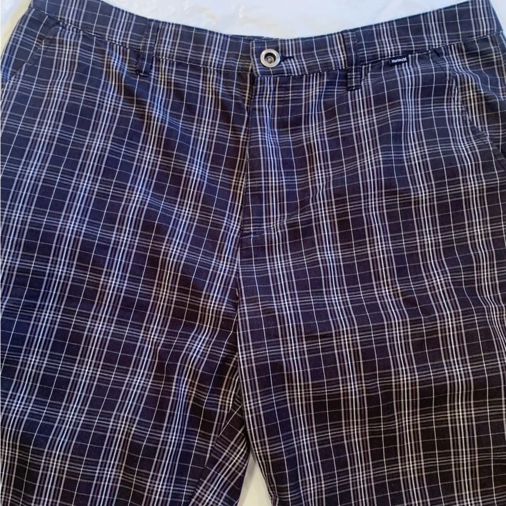 Hurley Men’s Black Plaid Shorts Size 34 Inseam 10”